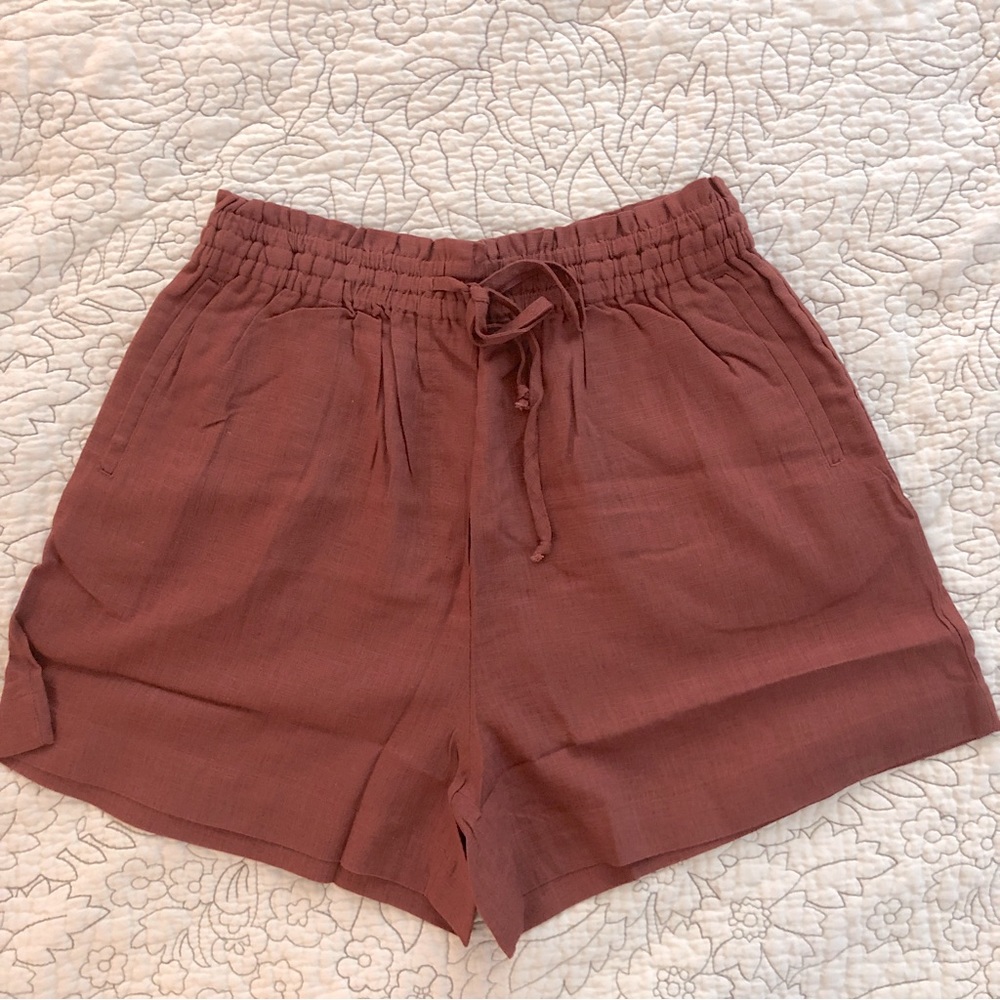 Wishlist brand Carlina linen shorts - Brick size L fits women’s 10/12